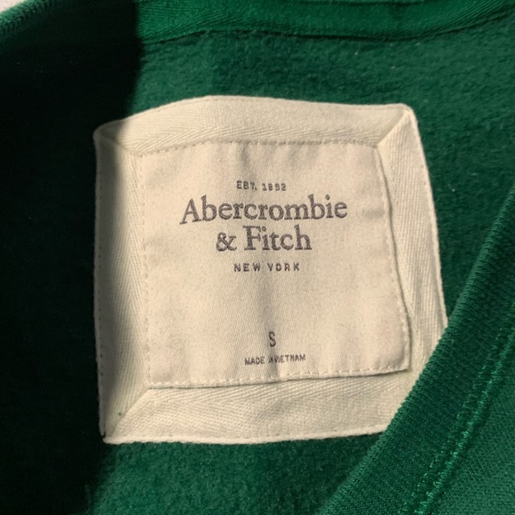 NWOT Abercrombie & Fitch Women’s “Stop Staring at My Books” Sweatshirt - Picture 5 of 5
